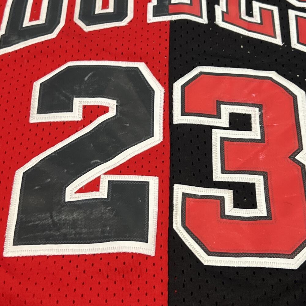 Mitchell & Ness Chicago Bulls Michael Jordan #23 Hardwood Classics Jersey XXL - Picture 5 of 12